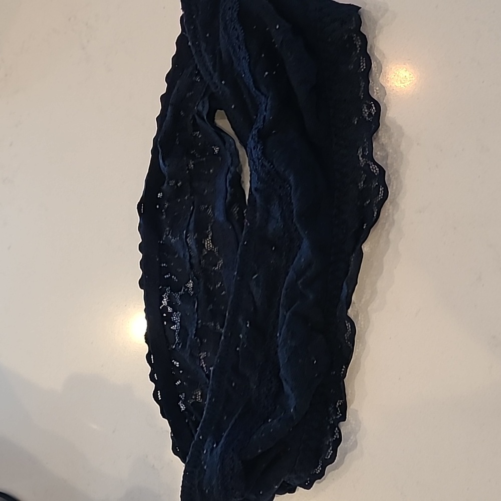 FREE WITH PURCHASE GILLY HICKS BANDEAU